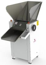 Cilindro Laminador Braesi Cbi 500/1 Elétrico Inox 15Kgs Cilindro Laminador Braesi Cbi 500/1 Elétrico Inox 15Kgs