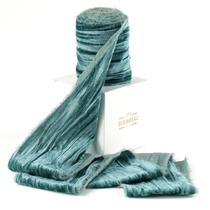 Cinta Decorativa DINDOSAL de Terciopelo Azul Acero 7.5 cm x 2.7 m