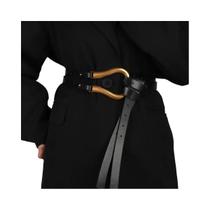 Cinto Feminino de Cintura Larga com Detalhe de Botão de Ferradura