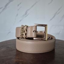 Cinto Feminino Elegante com Fivela Dourada ROBERTA