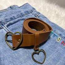 Cinto Feminino Fivela de coração com Pingente OURO VELHO