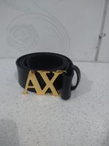 Cinto preto fivela dourada Cinto preto fivela dourada