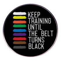 Citação de Continue treinando” sobre artes marciais motivacionais da Brooch Pins Citação de Continue treinando” sobre artes marciais motivacionais da Brooch Pins