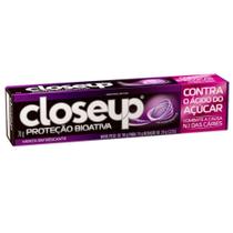 Closeup creme dental proteção boativa sabor menta refrescante com 70g
