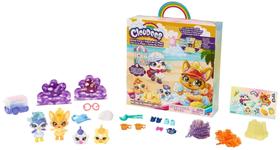 Cloudees Collectible Pets Beach Ice Cream Party Set, Brinquedos Interativos temáticos em nuvem com massa moldável, figuras e acessórios escondidos surpresa, para crianças 4 e mais