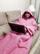 Cobertor com Mangas e Capuz Fechado - Rosa Chiclete - 1,90m x 1,60m - Dryas Cobertor com Mangas e Capuz Fechado - Rosa Chiclete - 1,90m x 1,60m - Dryas