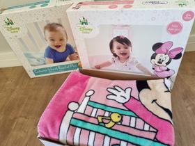 Cobertor e Manta Infanfil Jolitex Ternille Raschel Plus Disney Mickey e Minnie macio e quentinho