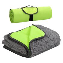 Cobertor externo Tirrinia impermeável com lã Sherpa 130x150cm Cobertor externo Tirrinia impermeável com lã Sherpa 130x150cm