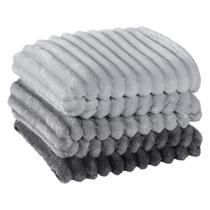 Cobertor Manta Tuffy Ultrasoft Flannel Queen 2,40m X 2,20m Degradê 01 Peça - Grafito Cinza Cobertor Manta Tuffy Ultrasoft Flannel Queen 2,40m X 2,20m Degradê 01 Peça - Grafito Cinza