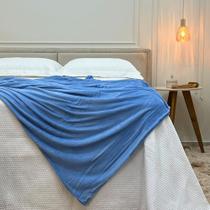 Cobertor Mantinha Lisa Microfibra 1,80 x 2,00 Mantinha Super Macia e Quentinha Para Cama e Sofá