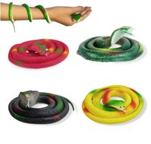 Cobra Naja Enrolada De Borracha