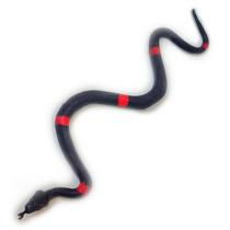 Cobra Realística Serpente Brinquedo Borracha Pegadinha Susto