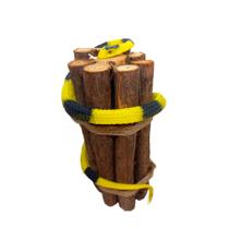 Cobra Redonda de Borracha Cor Amarelo e Preto - 1 Unidade - Rizzo Cobra Redonda de Borracha Cor Amarelo e Preto - 1 Unidade - Rizzo