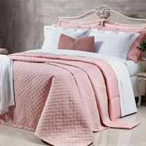 Cobre Leito Casal Queen Bari 03 Peças - Rosa Chá Cobre Leito Casal Queen Bari 03 Peças - Rosa Chá