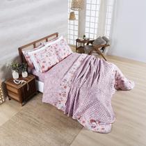 Cobre Leito + Jogo de Cama Afeto 400 Fios Casal Padrão 07 Peças 100% Poliéster - Flora Cobre Leito + Jogo de Cama Afeto 400 Fios Casal Padrão 07 Peças 100% Poliéster - Flora