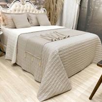 Cobre Leito Queen Decor Dupla Face com Almofadas e Xale 8 Peças - Bege Cobre Leito Queen Decor Dupla Face com Almofadas e Xale 8 Peças - Bege