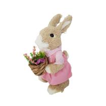 Coelha páscoa fios de sisal com cesta flores