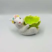 Coelho Páscoa Resina com Repolho (Branco e Verde) Coelho Páscoa Resina com Repolho (Branco e Verde)