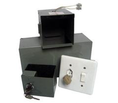 Cofre embutir tomada grande com interruptor 5b Cofre embutir tomada grande com interruptor 5b