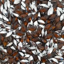 Colagem Navete Strass Acrílico Marrom Transparente 5x10mm 300pçs 24g Colagem Navete Strass Acrílico Marrom Transparente 5x10mm 300pçs 24g
