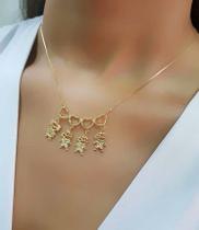 Colar 4 Filhos Menina/ Menino/ Menino/ Menino com Coração Vazado Banhado em Ouro18k Colar 4 Filhos Menina/ Menino/ Menino/ Menino com Coração Vazado Banhado em Ouro18k