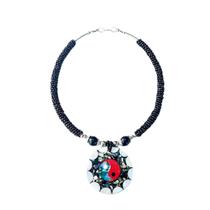 Colar Abalone Yin Yang Preto e Vermelho