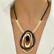 Colar Argolas Geométricas em Aço inox Dourado 55cm