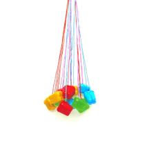 Colar baú dentinho colorido com 30 unidades