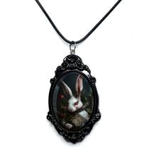 Colar camafeu da Lebre elegância e charme em um só acessório Colar camafeu da Lebre elegância e charme em um só acessório