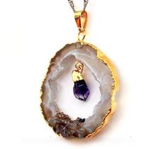 Colar Chapa Geodo Ponta Ametista Banho Dourado Colar Chapa Geodo Ponta Ametista Banho Dourado