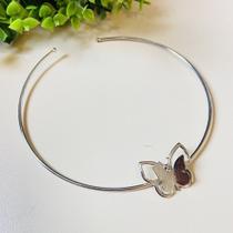Colar Choker de Aro com Borboleta Prateada Colar Choker de Aro com Borboleta Prateada