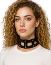 Colar Choker em Metal Prateado C/ Argola