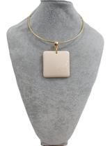 Colar Choker Feminino Dourado Quadrado Resina Novidade