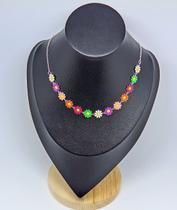 Colar Choker Feminino Flores Margarida flor Florzinha coloridas Brancas folheado Prata Gargantilha Moda Blogueira