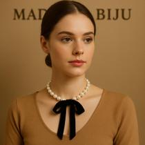 Colar Choker Feminino Pérolas com Laço de Cetim Preto Elegante e Sofisticado Presente Luxuoso Colar Choker Feminino Pérolas com Laço de Cetim Preto Elegante e Sofisticado Presente Luxuoso