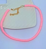 Colar Choker Miçangas Disco Fimo Disquinhos de Borracha Colorida Feminino Masculino Moda Praia Verão Gargantilha Colar Choker Miçangas Disco Fimo Disquinhos de Borracha Colorida Feminino Masculino Moda Praia Verão Gargantilha