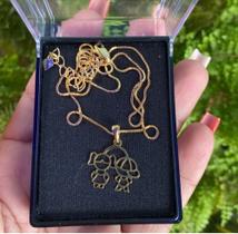 Colar co pingente menina e menino