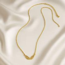 Colar com Asa Vazada Folheado a Ouro 18k Colar com Asa Vazada Folheado a Ouro 18k