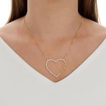 Colar com coração vazado grande cravejado de zircônias folheado em ouro 18k Colar com coração vazado grande cravejado de zircônias folheado em ouro 18k