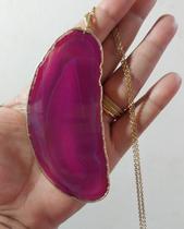 Colar com Corrente Banhada a Ouro e Pingente em Ágata Rosa