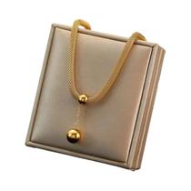 Colar com Pingente de Contas de Bola Oca em Aço Inoxidável 316L Dourado para Mulheres Colar com Pingente de Contas de Bola Oca em Aço Inoxidável 316L Dourado para Mulheres