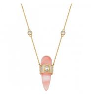 Colar com pingente em gota cabochão salmão banhado a ouro