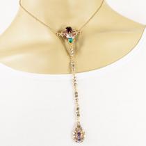 Colar com pingentes com strass