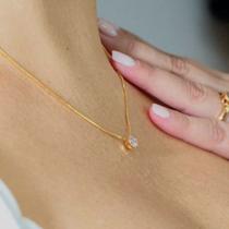 Colar com ponto de luz pequeno folheado a ouro 18k Colar com ponto de luz pequeno folheado a ouro 18k