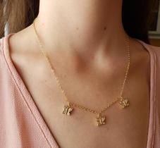 Colar com três borboletinhas com mini zircônia cristal (cl1492)