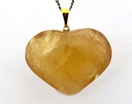 Colar Coração Citrino Natural Não Bombardeado Pino Dourado Colar Coração Citrino Natural Não Bombardeado Pino Dourado