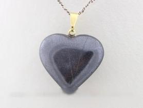 Colar Coração Pedra Hematita Montagem Pino Dourado Colar Coração Pedra Hematita Montagem Pino Dourado
