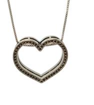 Colar Coração vazado em zircônia negra ródio negro Colar Coração vazado em zircônia negra ródio negro