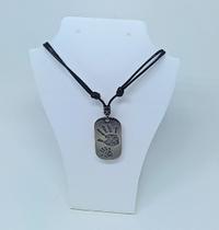 Colar Cordão Fio de Couro com Pingente Placa Mãos Pai e Filho /Gargantilha Masculino e Feminino Regulavel Preto