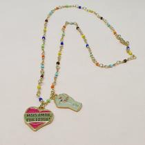 Colar Correntaria Folheado A Ouro 18K Com Pingente Coração e Figa! Última peça! Colar Correntaria Folheado A Ouro 18K Com Pingente Coração e Figa! Última peça!